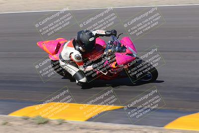 media/Oct-08-2022-SoCal Trackdays (Sat) [[1fc3beec89]]/Turn 7 Inside (145pm)/